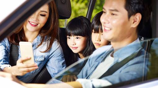 Parents-10-ways-you’re-making-your-car-unsafe-for-your-kids-[Infographic]-MAIN